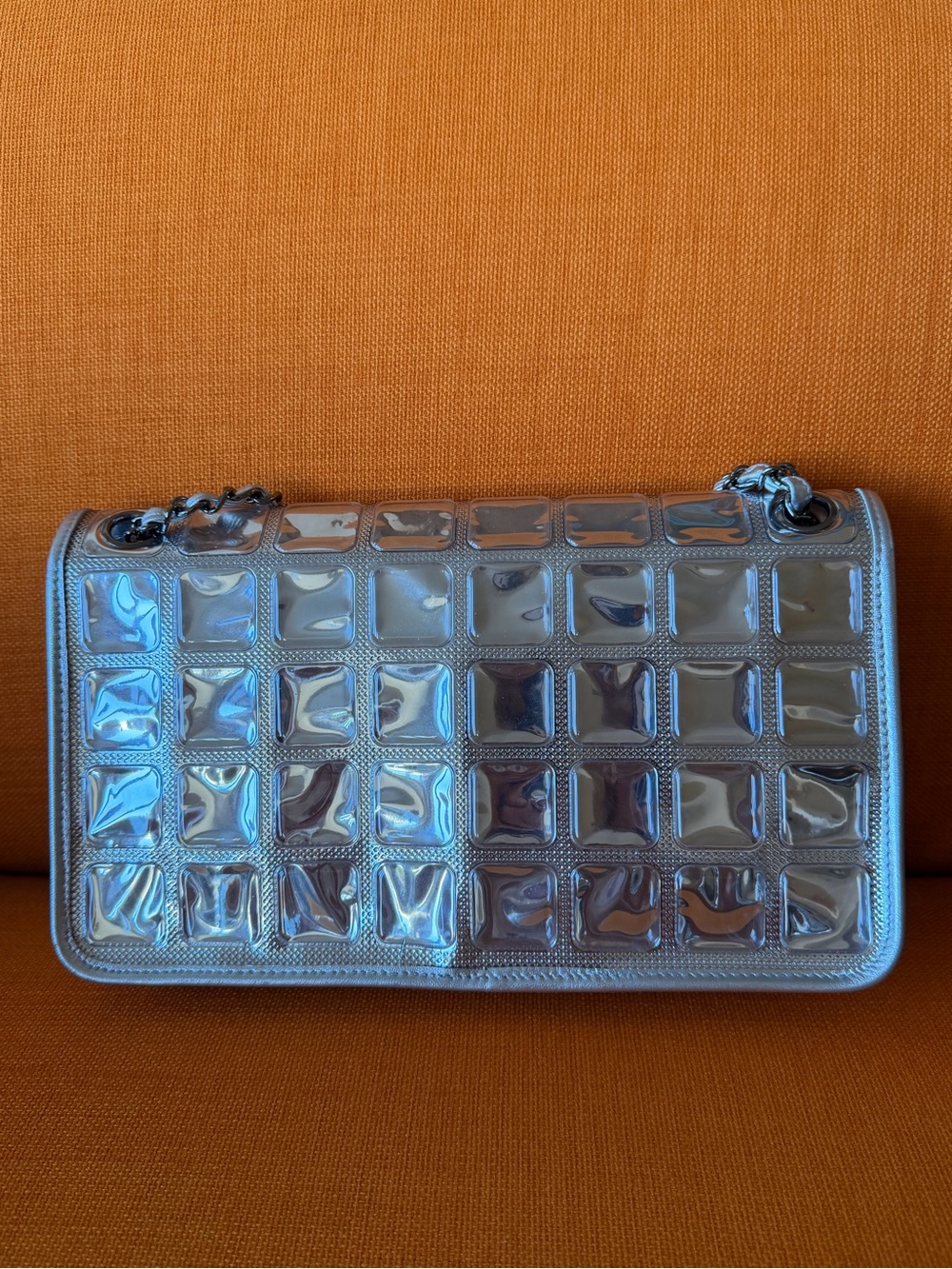 Vintage 2008 classic CHANEL Silver Patent Quilted Flap Shoulder Bag - Picture 3 of 16
